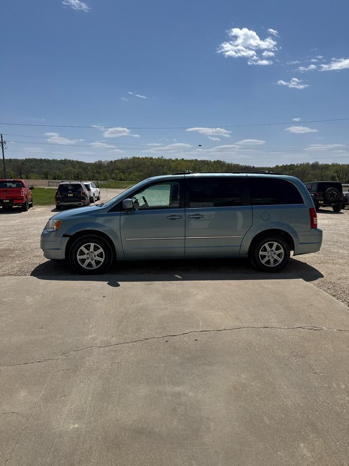 2010 Chrysler Town & Country 4dr Wgn Touring