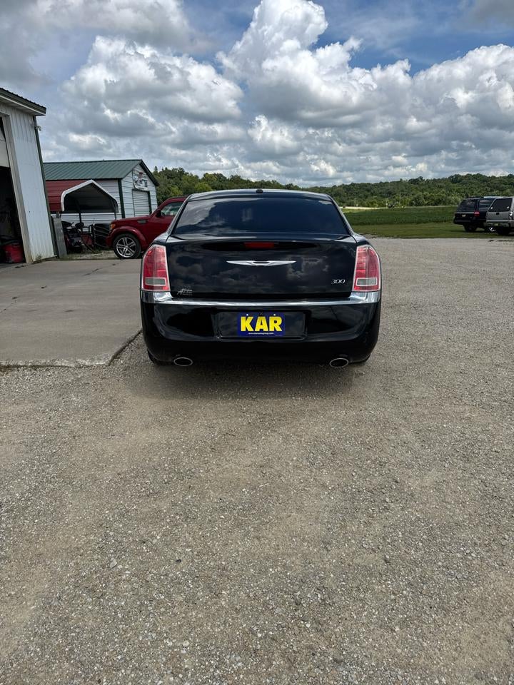 2013 Chrysler 300 4dr Sdn RWD