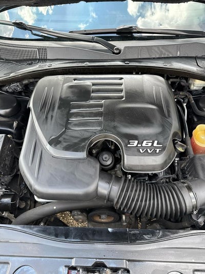 2013 Chrysler 300 4dr Sdn RWD