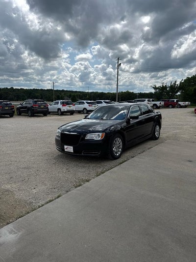2013 Chrysler 300 4dr Sdn RWD