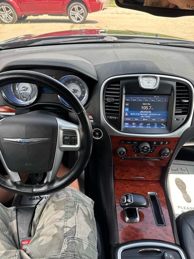 2013 Chrysler 300 4dr Sdn RWD