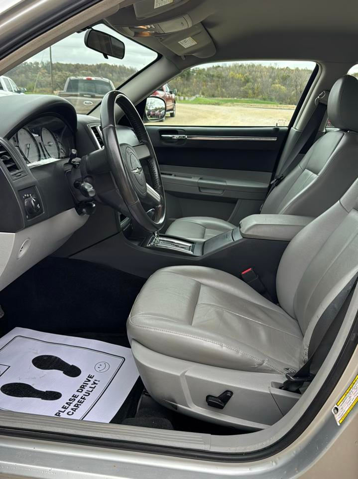 2007 Chrysler 300 4dr Sdn 300 Touring RWD