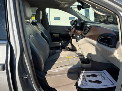 2018 Chrysler Pacifica Touring L FWD