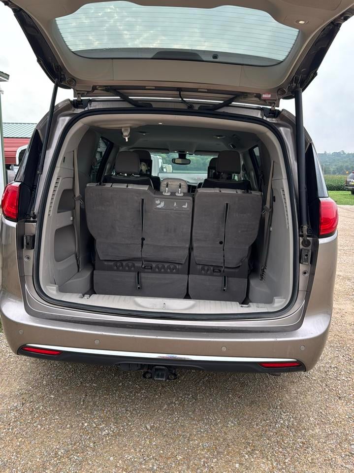 2017 Chrysler Pacifica Touring-L Plus FWD