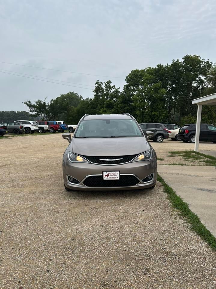2017 Chrysler Pacifica Touring-L Plus FWD