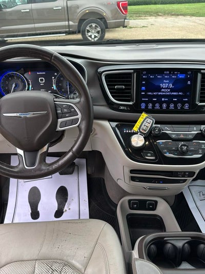 2017 Chrysler Pacifica Touring-L Plus FWD