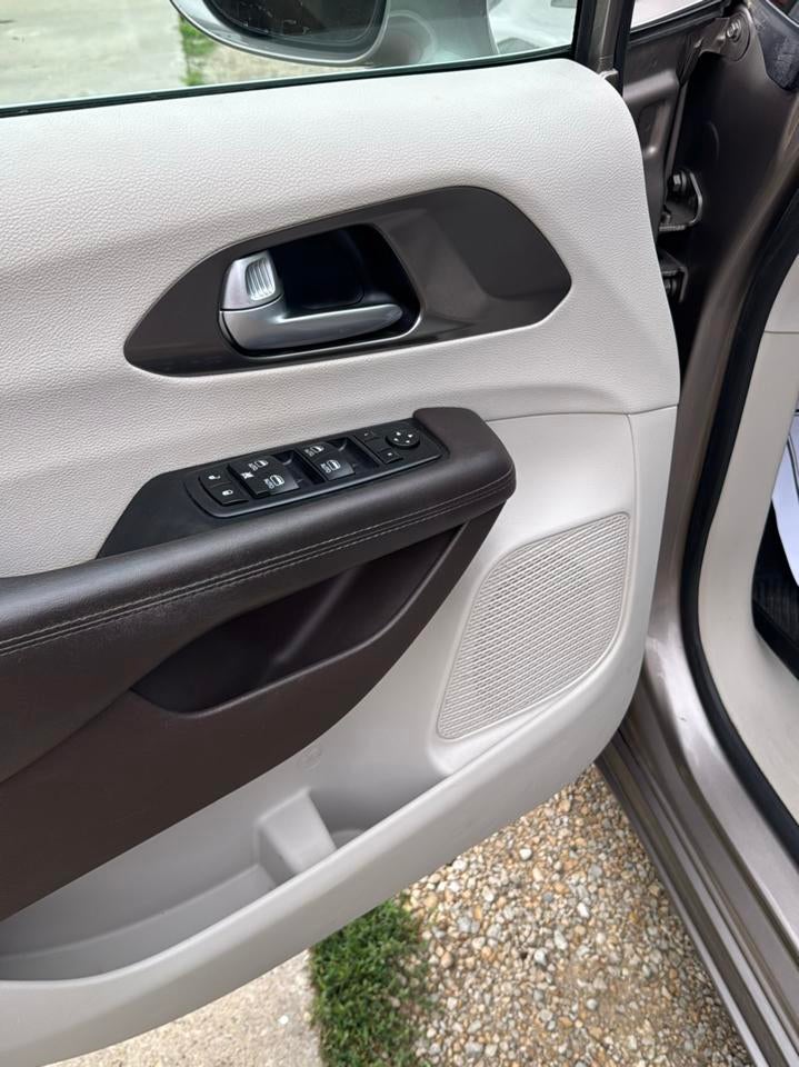 2017 Chrysler Pacifica Touring-L Plus FWD