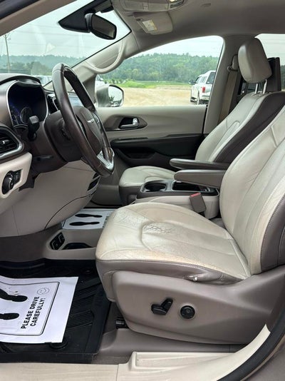2017 Chrysler Pacifica Touring-L Plus FWD