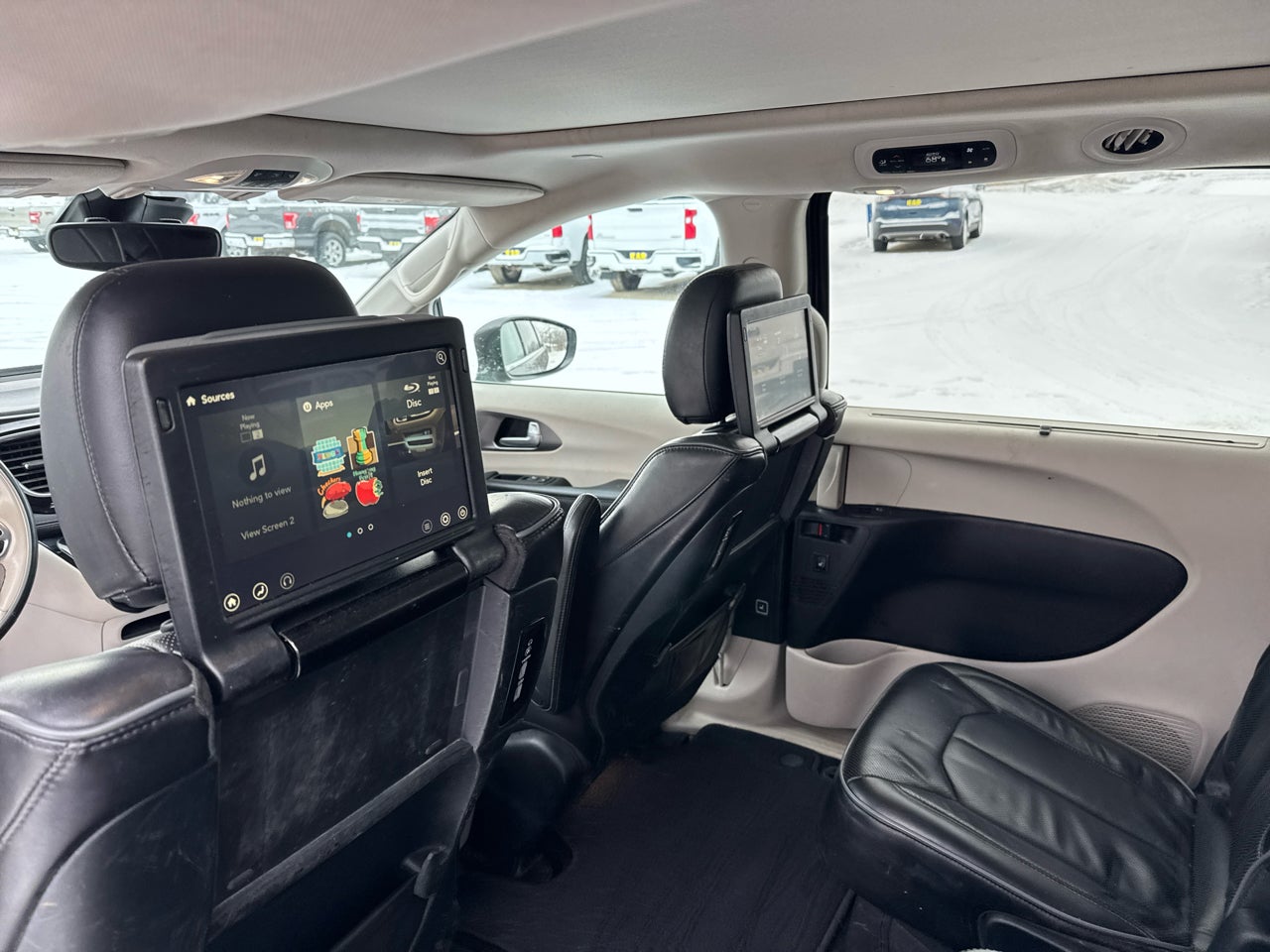 2017 Chrysler Pacifica Limited FWD