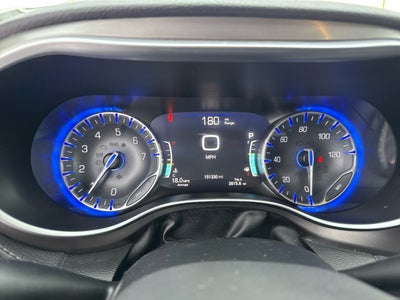 2017 Chrysler Pacifica Limited FWD