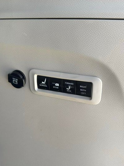 2018 Chrysler Pacifica Limited FWD