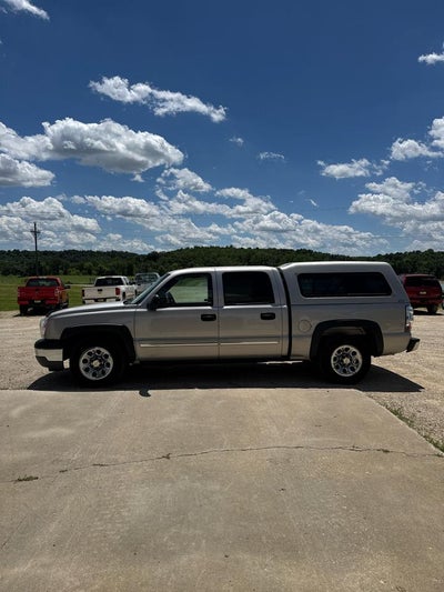 2005 Chevrolet Silverado 1500 Crew Cab 143.5" WB LS