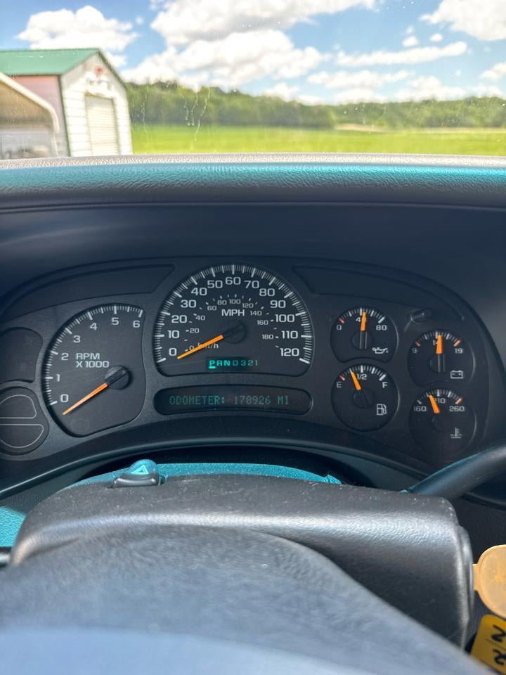 2005 Chevrolet Silverado 1500 Crew Cab 143.5" WB LS