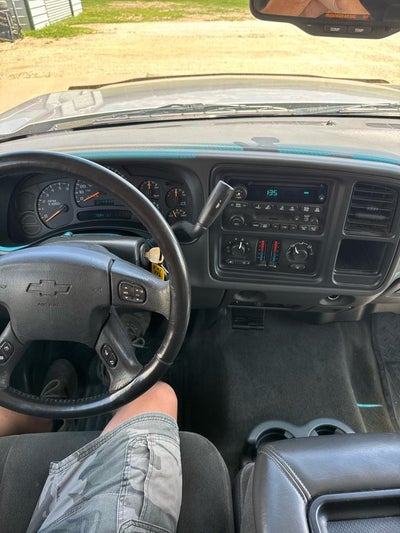2005 Chevrolet Silverado 1500 Crew Cab 143.5" WB LS