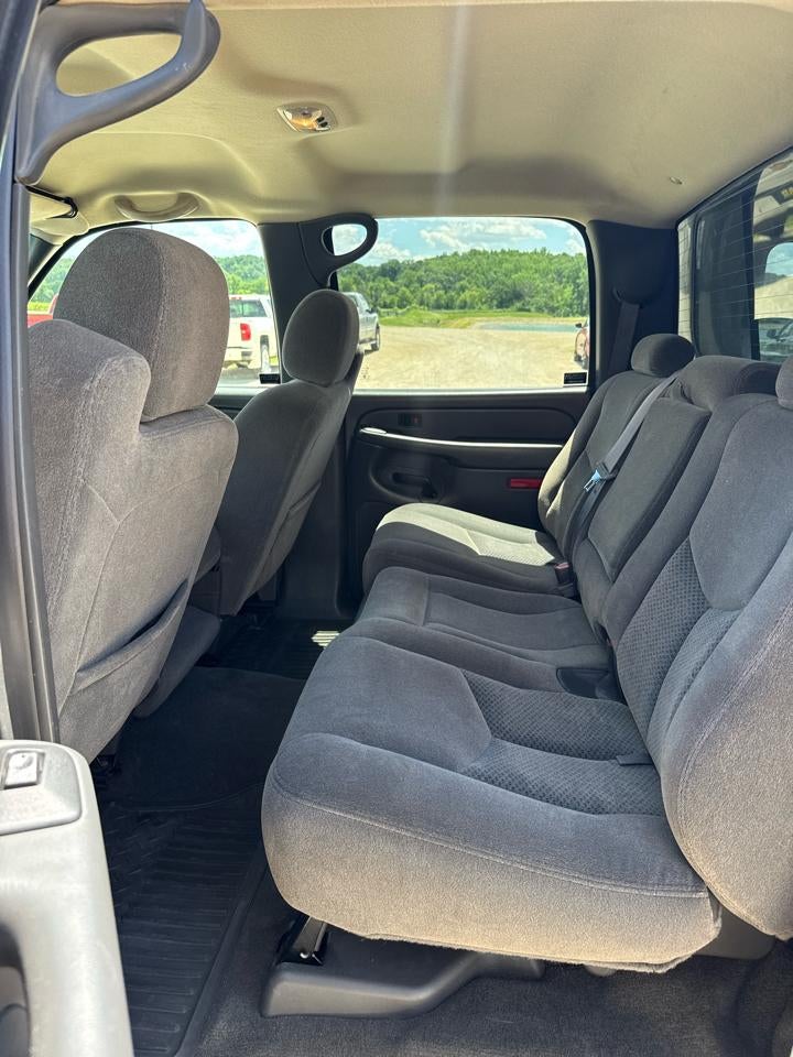 2005 Chevrolet Silverado 1500 Crew Cab 143.5" WB LS
