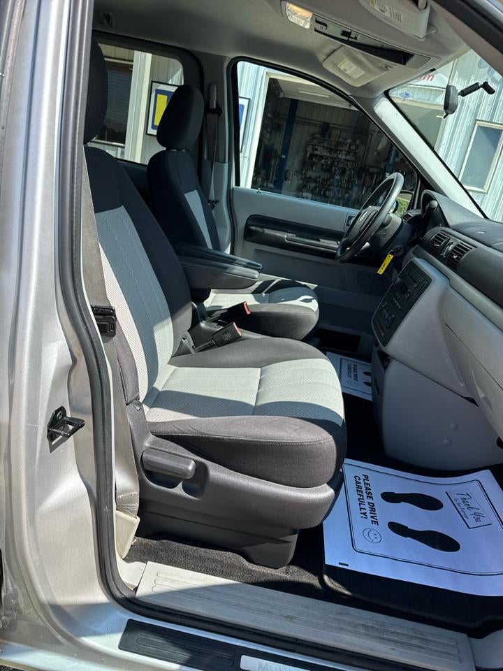2005 Mercury Monterey 4dr Convenience