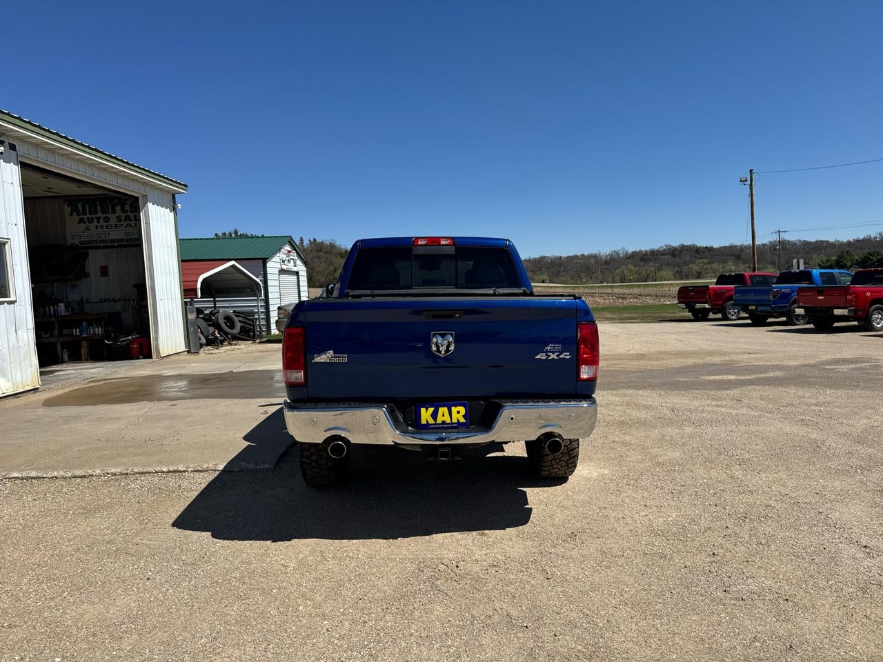 2016 RAM 1500 4WD Crew Cab 140.5" Big Horn