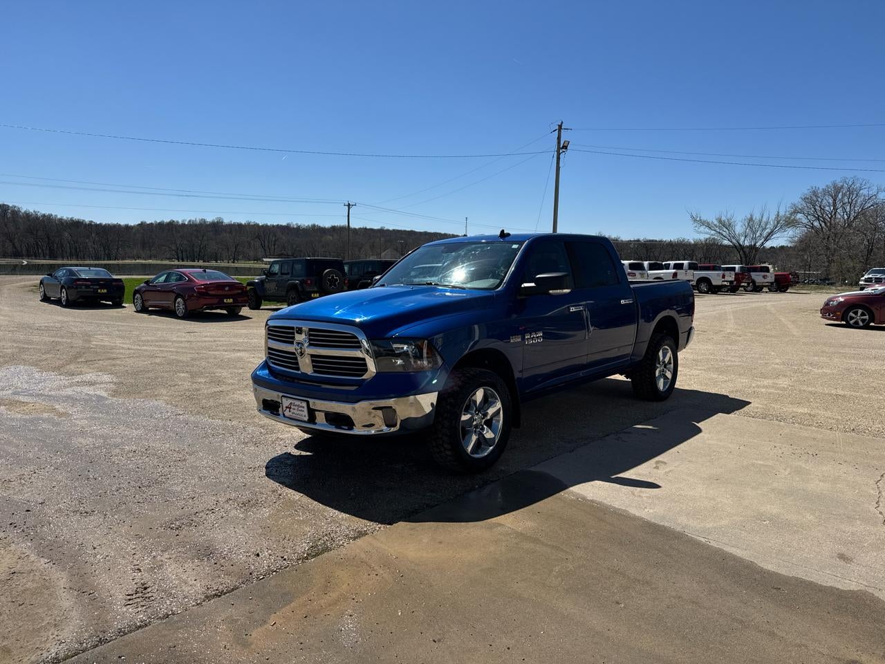 2016 RAM 1500 4WD Crew Cab 140.5" Big Horn