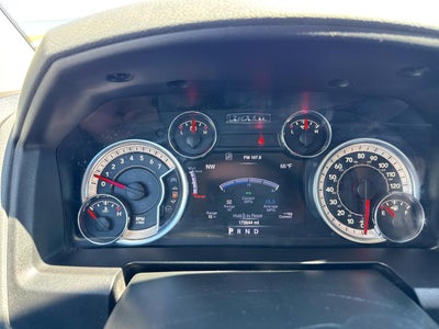 2016 RAM 1500 4WD Crew Cab 140.5" Big Horn