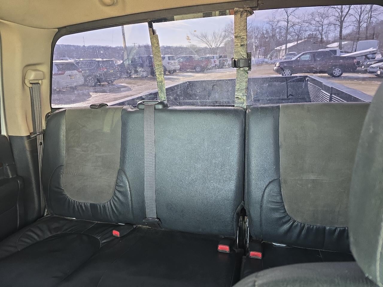 2003 Dodge Ram 3500 4dr Quad Cab 140.5" WB 4WD SRW SLT