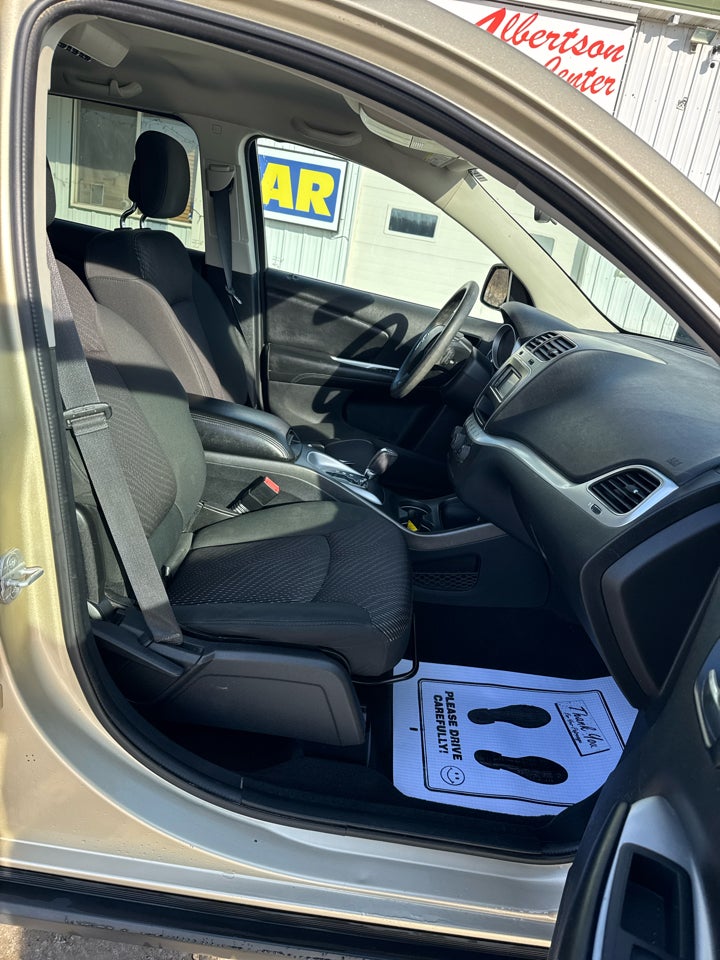 2011 Dodge Journey AWD 4dr Mainstreet