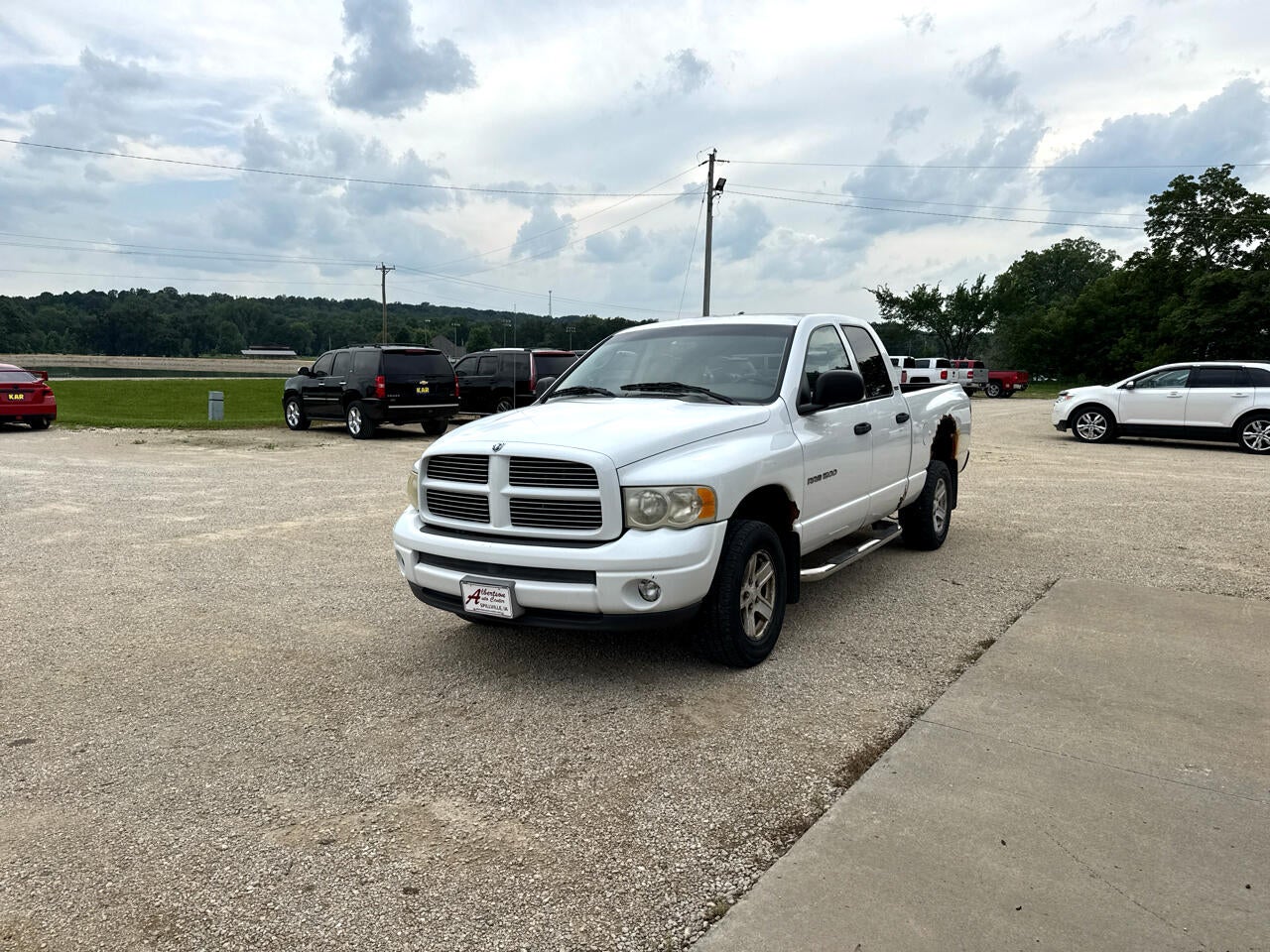 2002 Dodge Ram 1500 4dr Quad Cab 140" WB 4WD