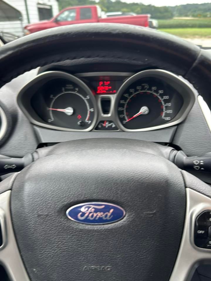 2013 Ford Fiesta 5dr HB SE