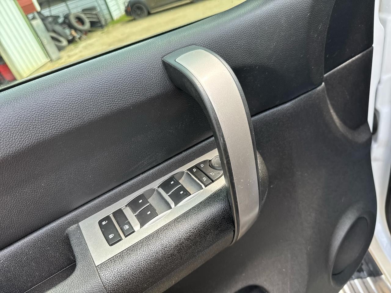 2009 Chevrolet Silverado 1500 4WD Crew Cab 143.5" LT