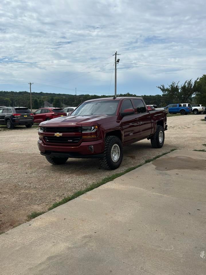 2017 Chevrolet Silverado 1500 4WD Crew Cab 143.5" LT w/2LT