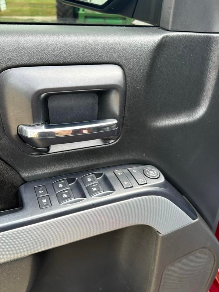 2017 Chevrolet Silverado 1500 4WD Crew Cab 143.5" LT w/2LT