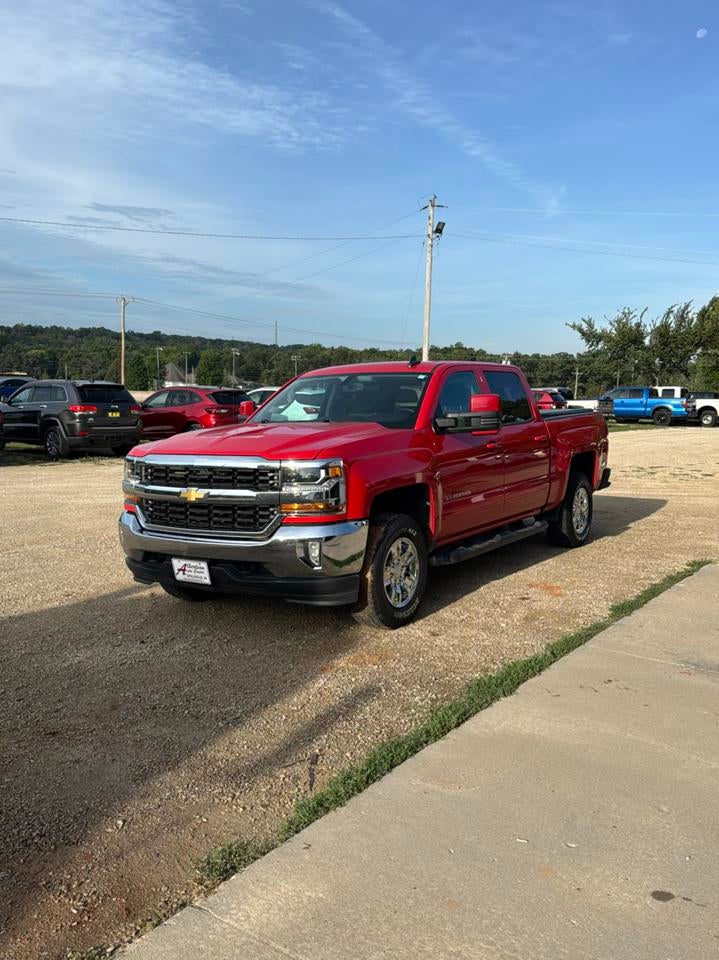2017 Chevrolet Silverado 1500 4WD Crew Cab 143.5" LT w/1LT
