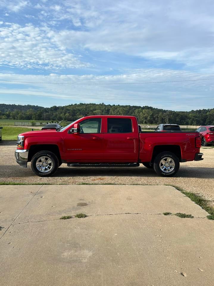 2017 Chevrolet Silverado 1500 4WD Crew Cab 143.5" LT w/1LT