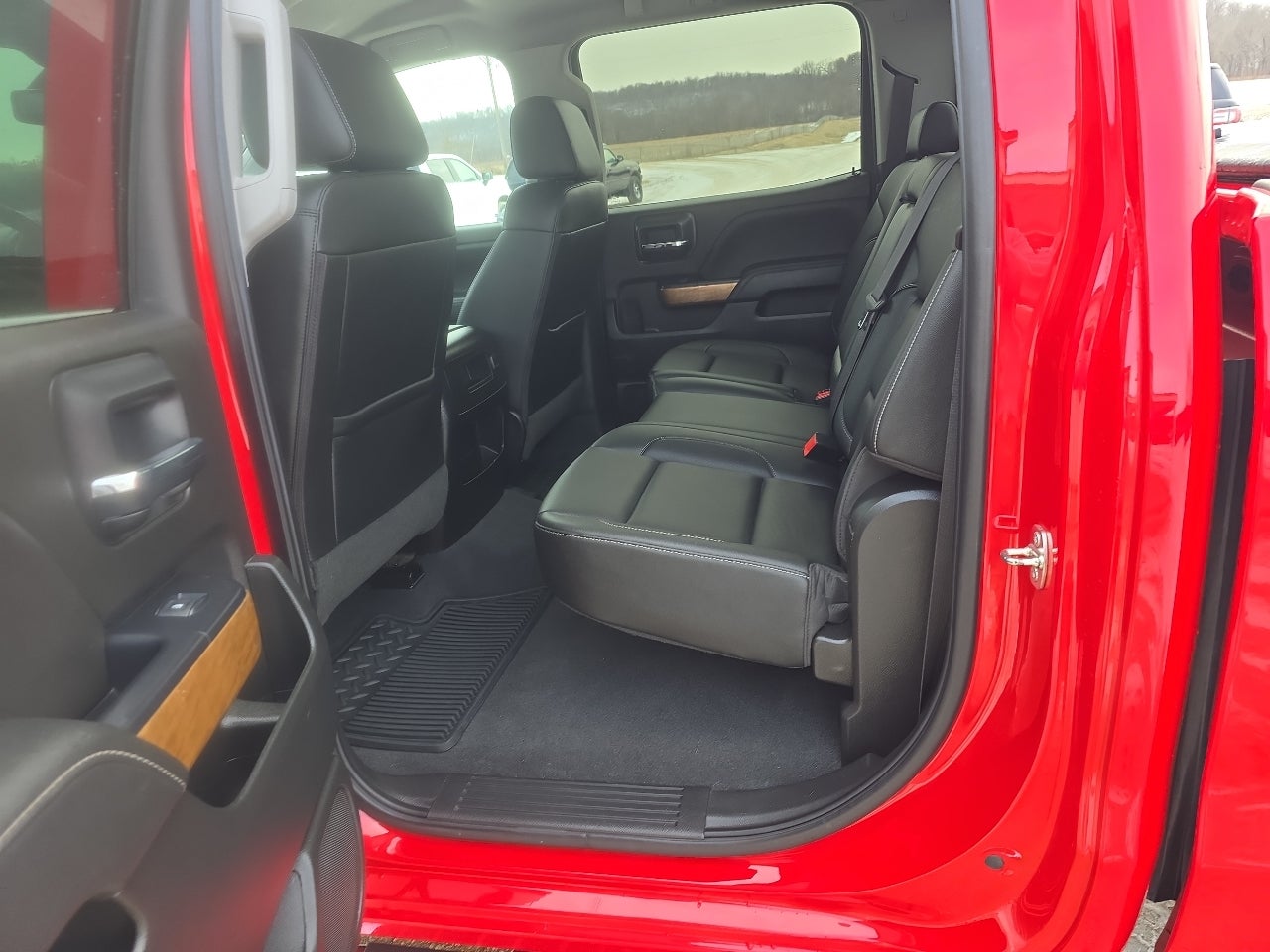 2018 Chevrolet Silverado 1500 4WD Crew Cab 143.5" LTZ w/1LZ