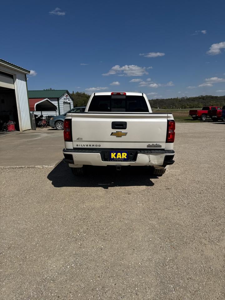 2014 Chevrolet Silverado 1500 4WD Crew Cab 153.0" High Country