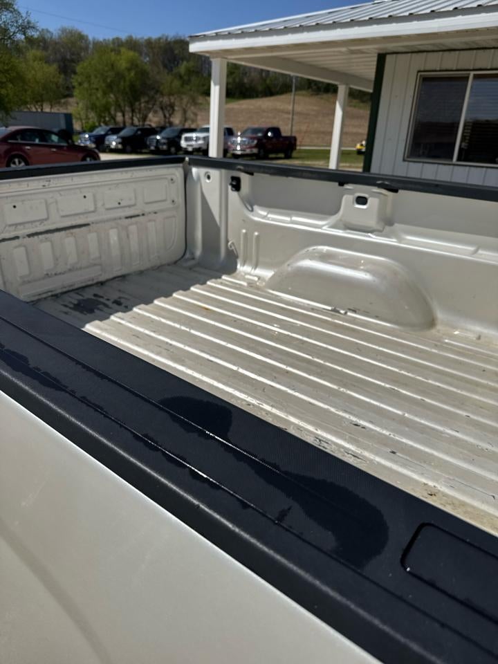 2014 Chevrolet Silverado 1500 4WD Crew Cab 153.0" High Country