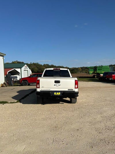 2016 Chevrolet Silverado 1500 4WD Crew Cab 143.5" High Country