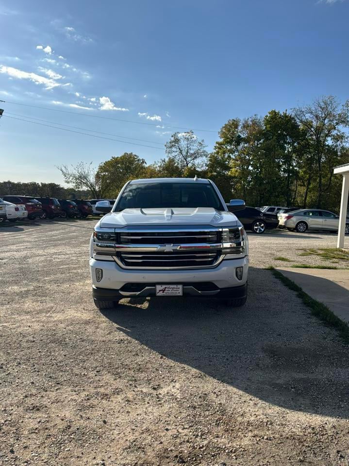 2016 Chevrolet Silverado 1500 4WD Crew Cab 143.5" High Country