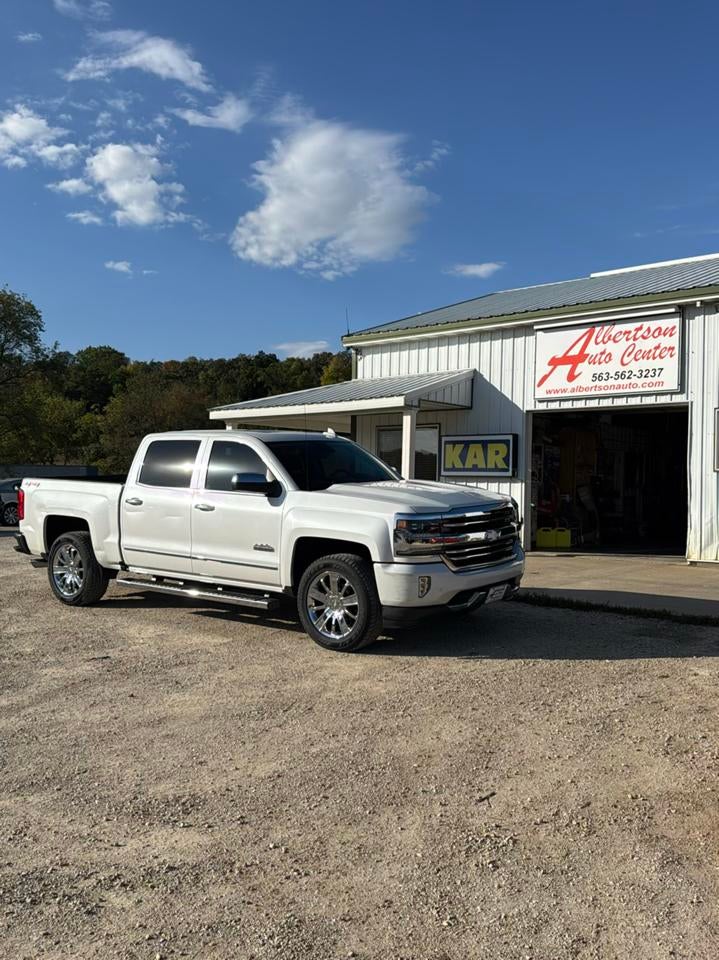 2016 Chevrolet Silverado 1500 4WD Crew Cab 143.5" High Country