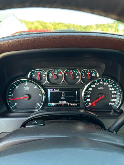 2016 Chevrolet Silverado 1500 4WD Crew Cab 143.5" High Country