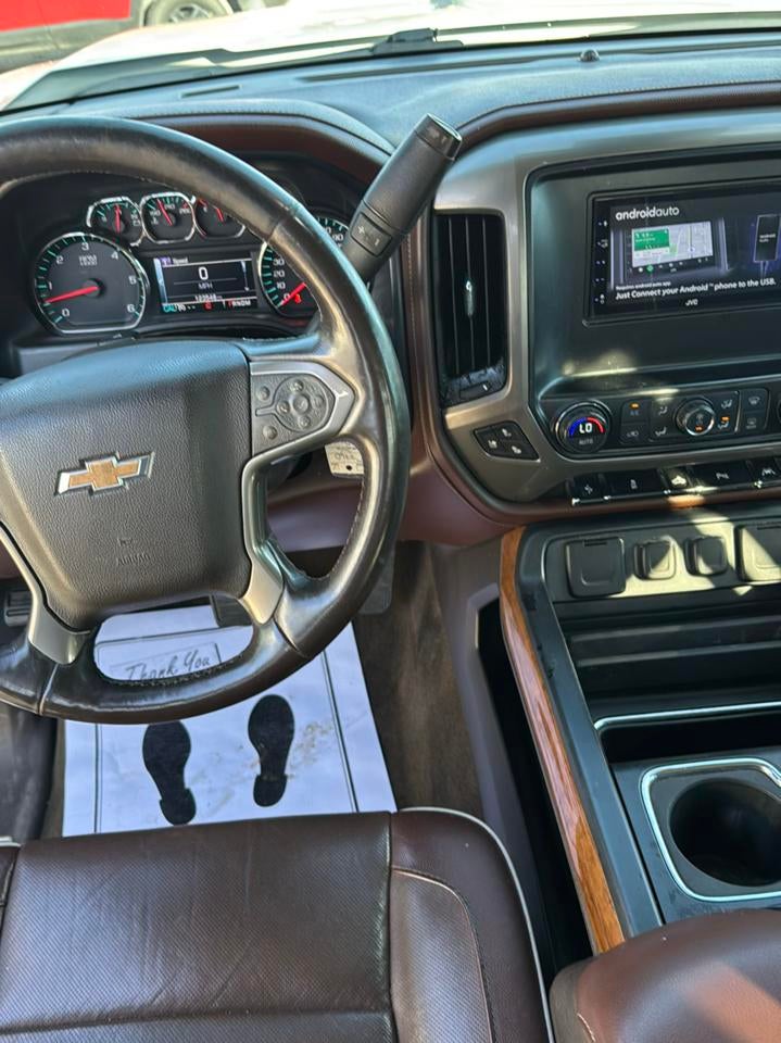 2016 Chevrolet Silverado 1500 4WD Crew Cab 143.5" High Country