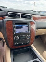 2008 Chevrolet Suburban 4WD 4dr 1500 LT w/3LT