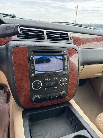 2008 Chevrolet Suburban 4WD 4dr 1500 LT w/3LT