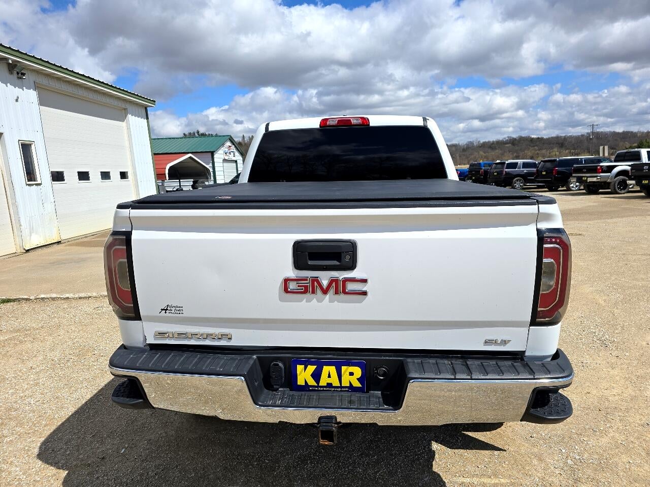 2017 GMC Sierra 1500 4WD Crew Cab 143.5" SLT