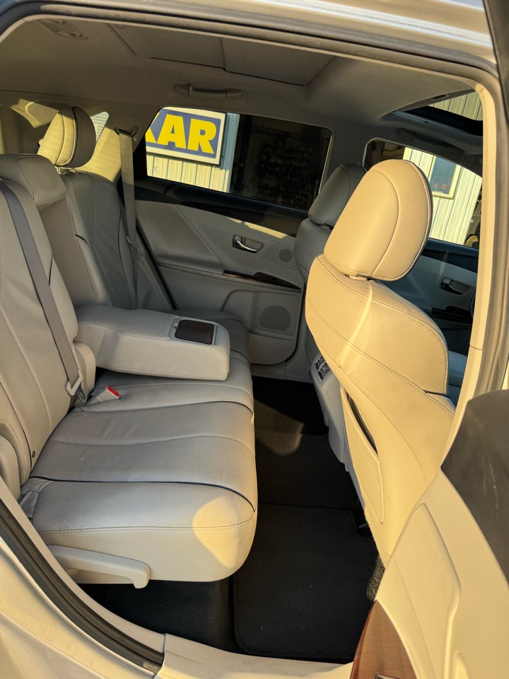 2010 Toyota Venza 4dr Wgn V6 FWD (Natl)