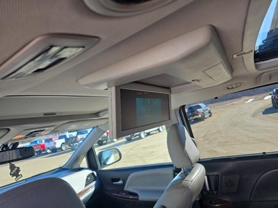 2016 Toyota Sienna 5dr 7-Pass Van XLE Premium AWD (Natl)