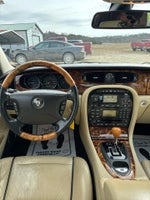 2007 Jaguar XJ 4dr Sdn XJ8 L