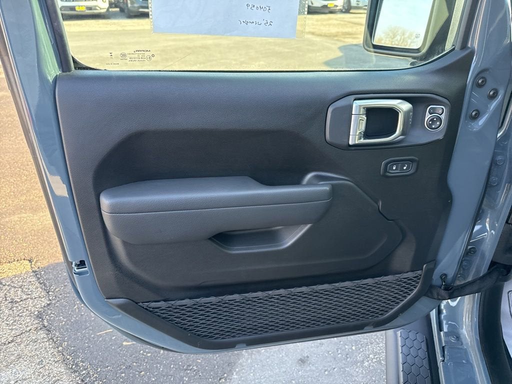 2025 Jeep Wrangler Sport S