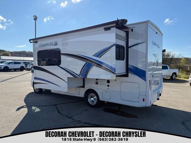 2022 Ford Transit Cutaway Base