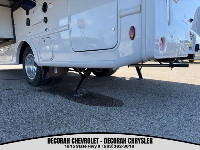 2022 Ford Transit Cutaway Base