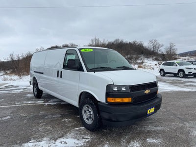 2025 Chevrolet Express Cargo 3500 WT